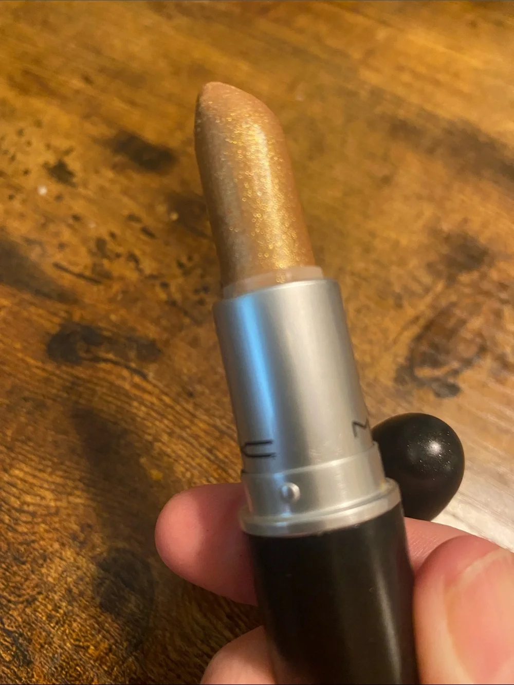 MAC Lipstick Ruffian Gold-Frost